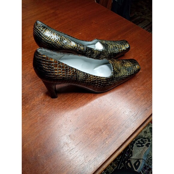 Bellini M Women's VTG Pump Black Gold Leather Snake Print Retro Heel Size 9.5W - Picture 4 of 10